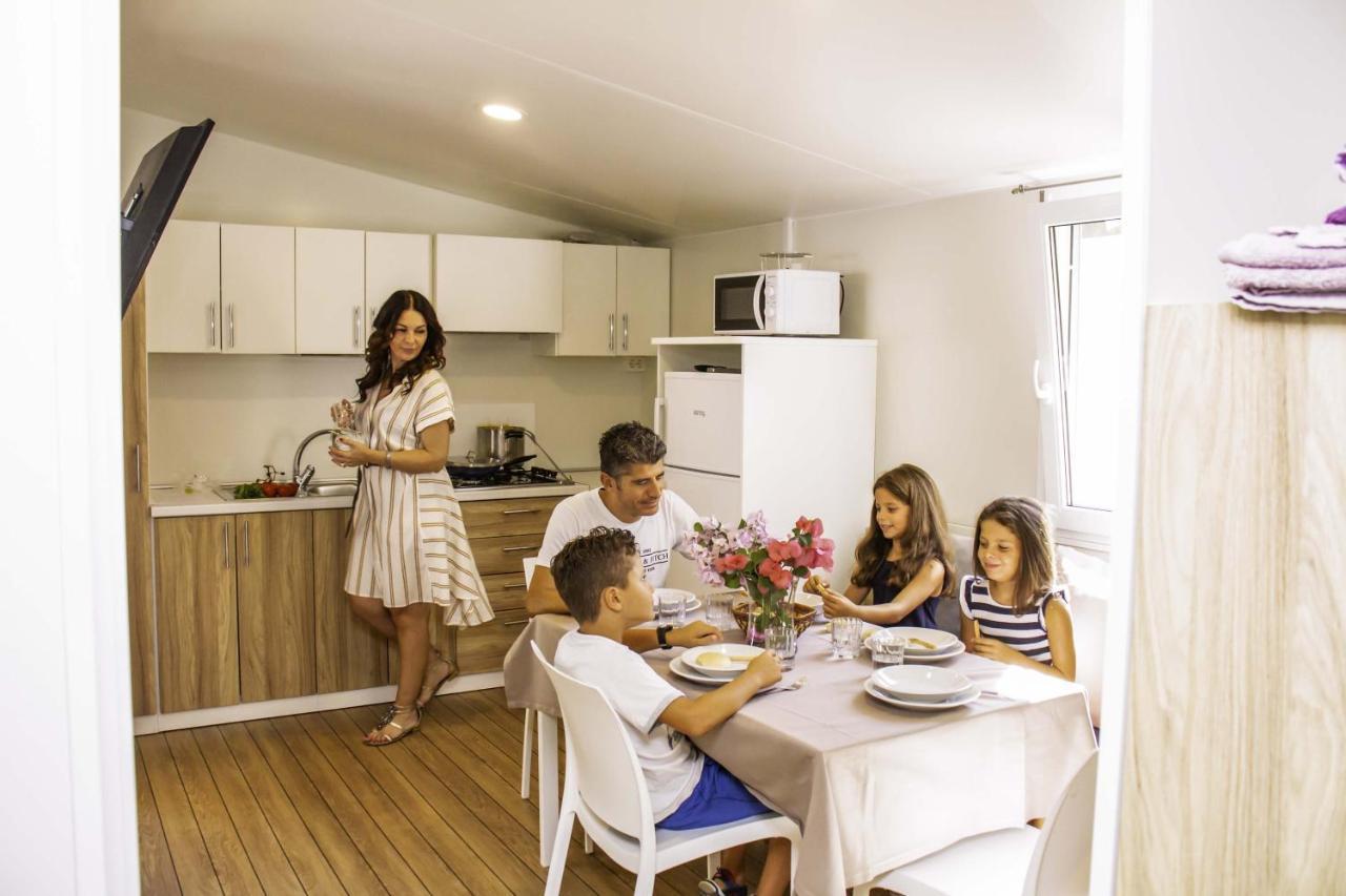 Villaggio Lido D'Abruzzo Roseto Degli Abruzzi Exteriör bild